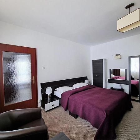 Casa Cristina Hotel Brasov Ngoại thất bức ảnh