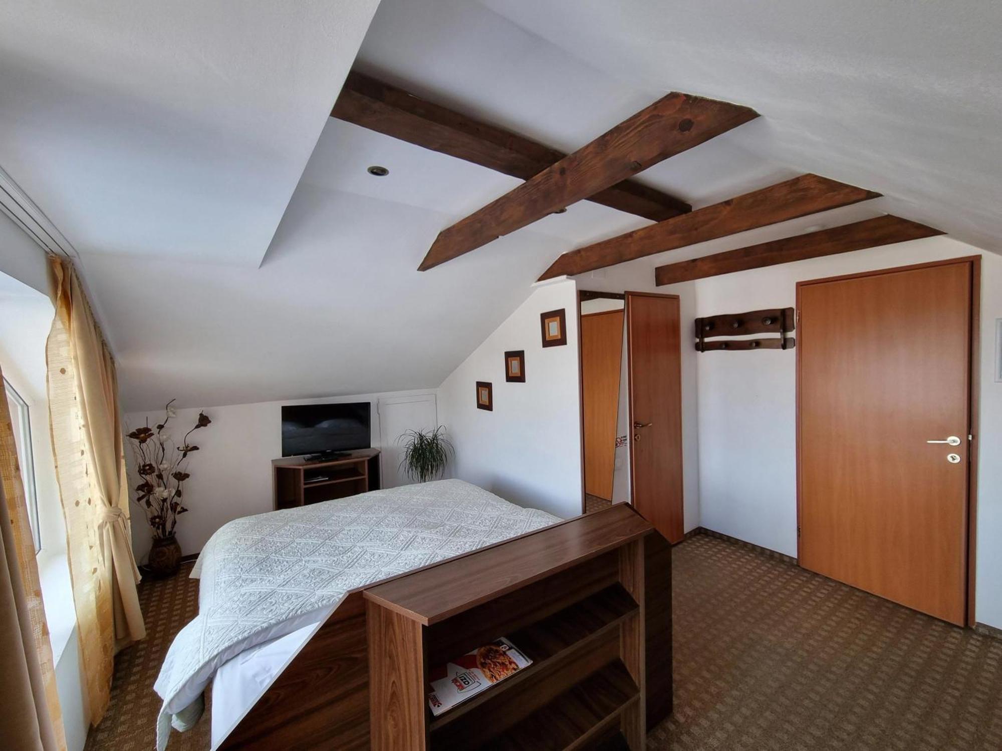 Casa Cristina Hotel Brasov Ngoại thất bức ảnh