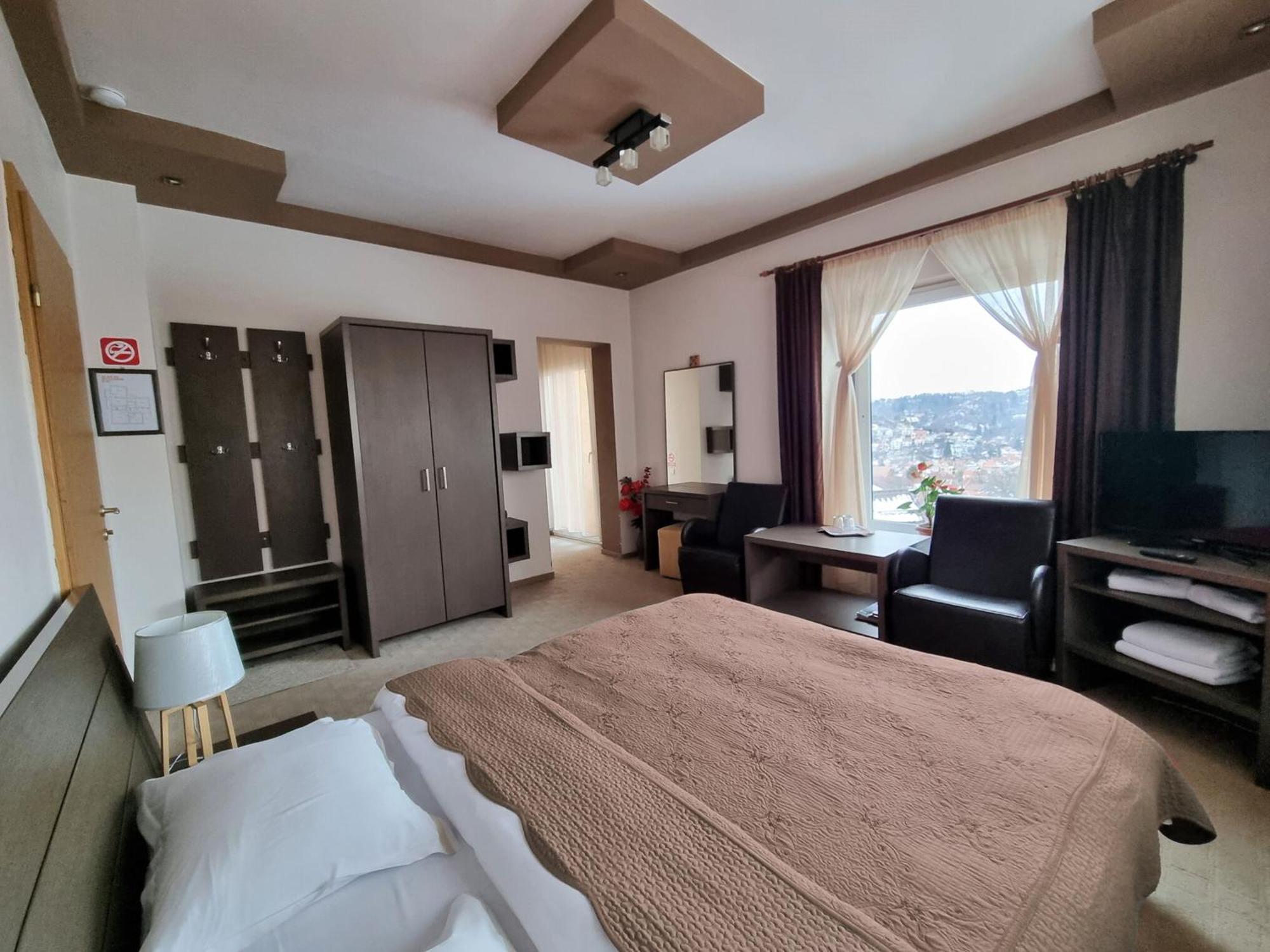 Casa Cristina Hotel Brasov Ngoại thất bức ảnh